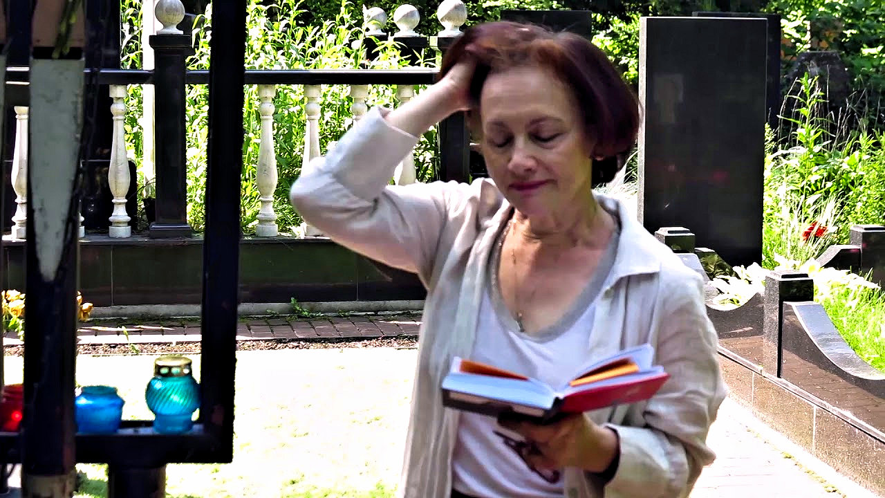 Акция памяти “Уйти, остаться, жить”. Москва, Востряковское кладбище, 25.06.2020